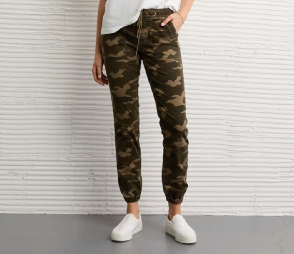 American Eagle AE Next Level High-Waisted Jegging Jogger Camo Pants